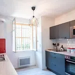 Apartment Domus Cesar, Wifi, Gare Et Arenes