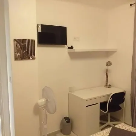 Domus Cesar, Wifi, Gare Et Arenes Apartment