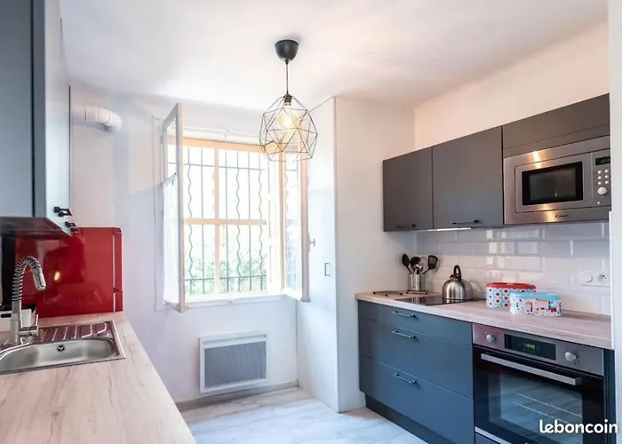 Apartment Domus Cesar, Wifi, Gare Et Arenes